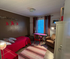 Napapiirin Saarituvat house
